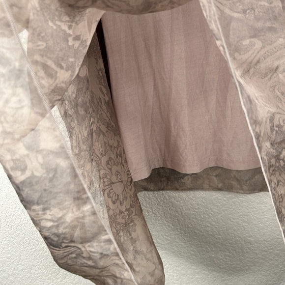 Soft Surroundings Gray Sheer Floral Flowy Top Size XS - Picture 4 of 7